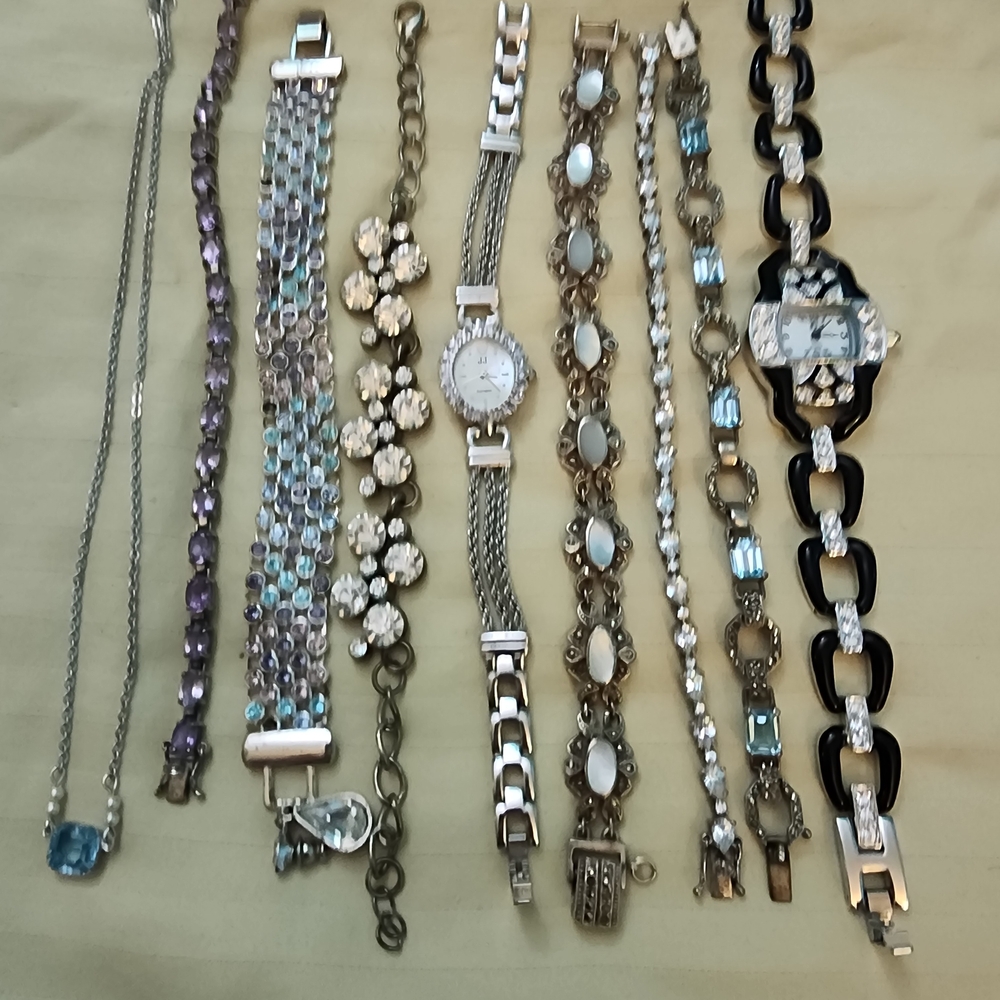 Elegant Bracelet Collection
